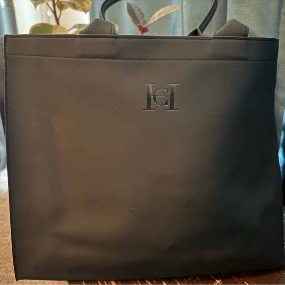 Carolina Herrera Handbags - CAROLINA HERRARA tote **authentic** NWOT